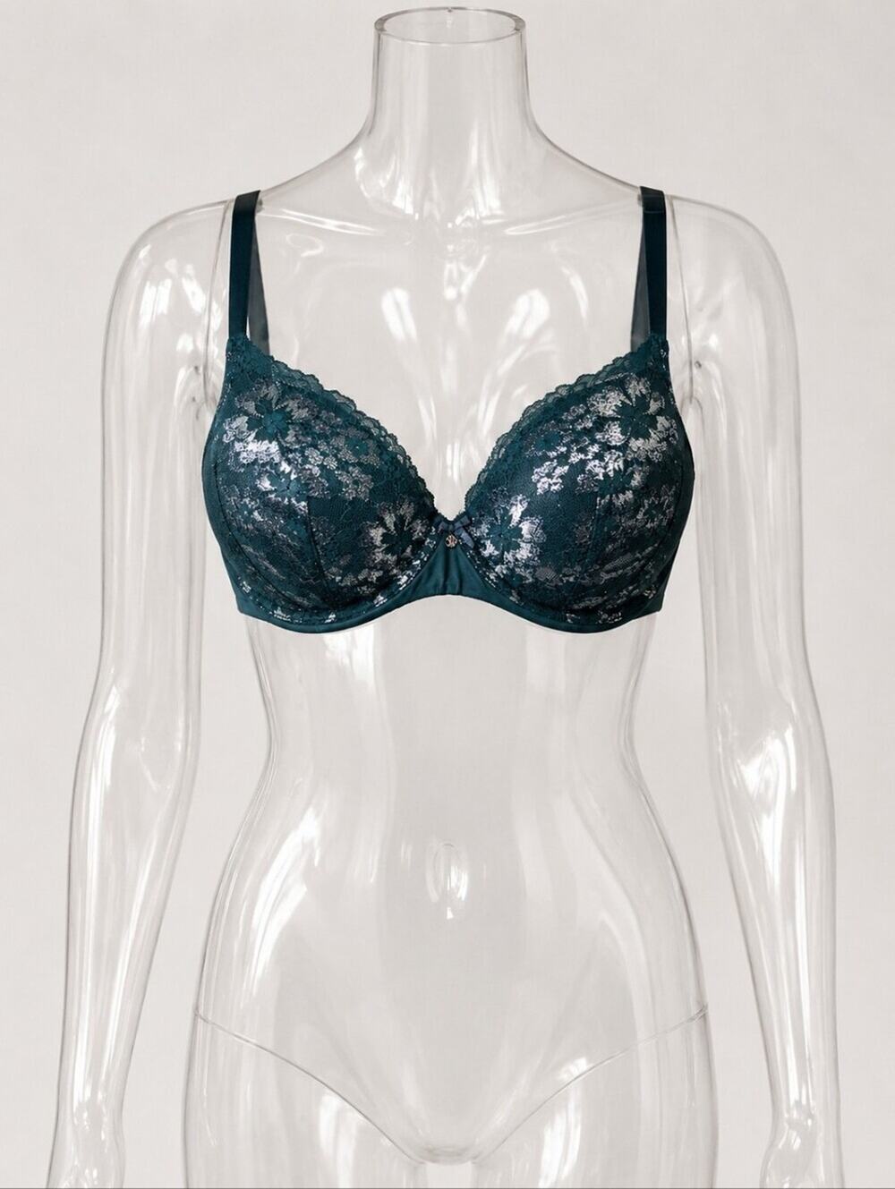 Victoria’s Secret Body by Victoria Pine Green Metallic Shimmer Lace Bra 34DDD